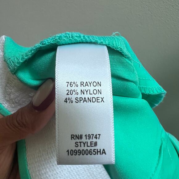 Counterparts Pull On Pants NWOT Small Green Wide Leg Stretch - Picture 6 of 8